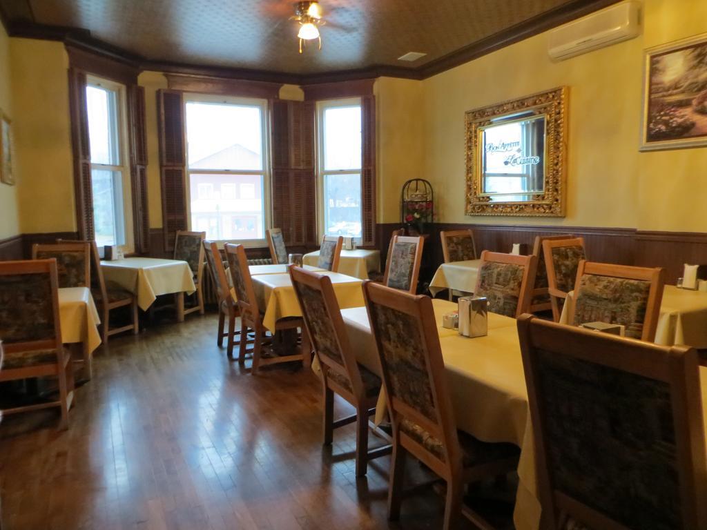 Auberge مونتيبيلو المظهر الخارجي الصورة